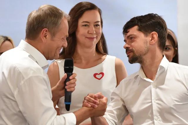 Nieoczekiwany ruch Tuska: Kołodziejczak na listach KO