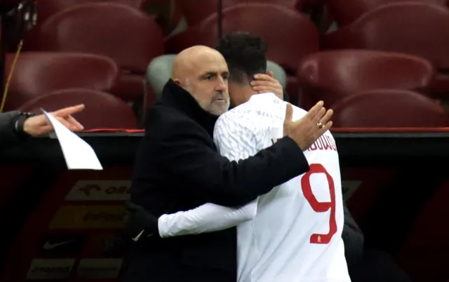 Probierz żali się, że Polakom brakuje wiary w reprezentację i apeluje o wsparcie dla Lewandowskiego