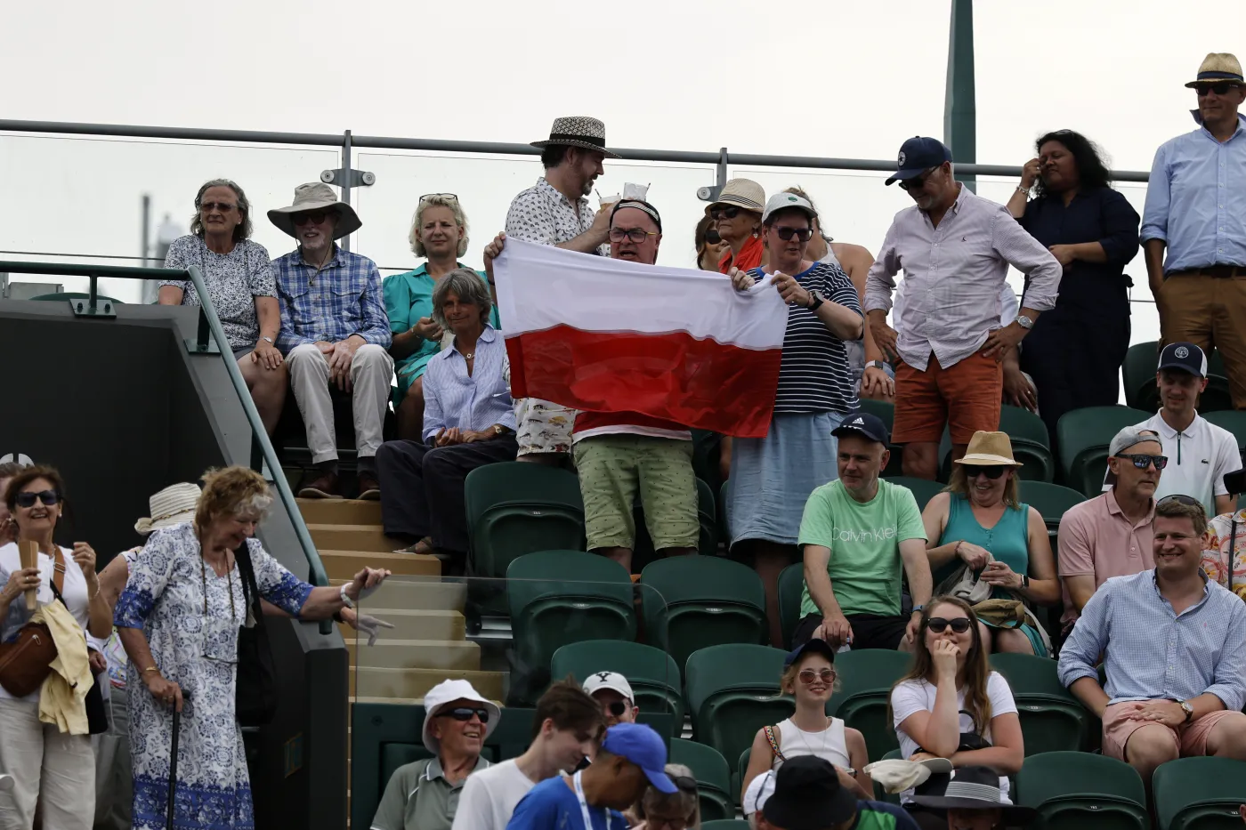 Poseł od Hołowni złamał przepisy. Najgłośniej dopingował Igę Świątek na Wimbledonie