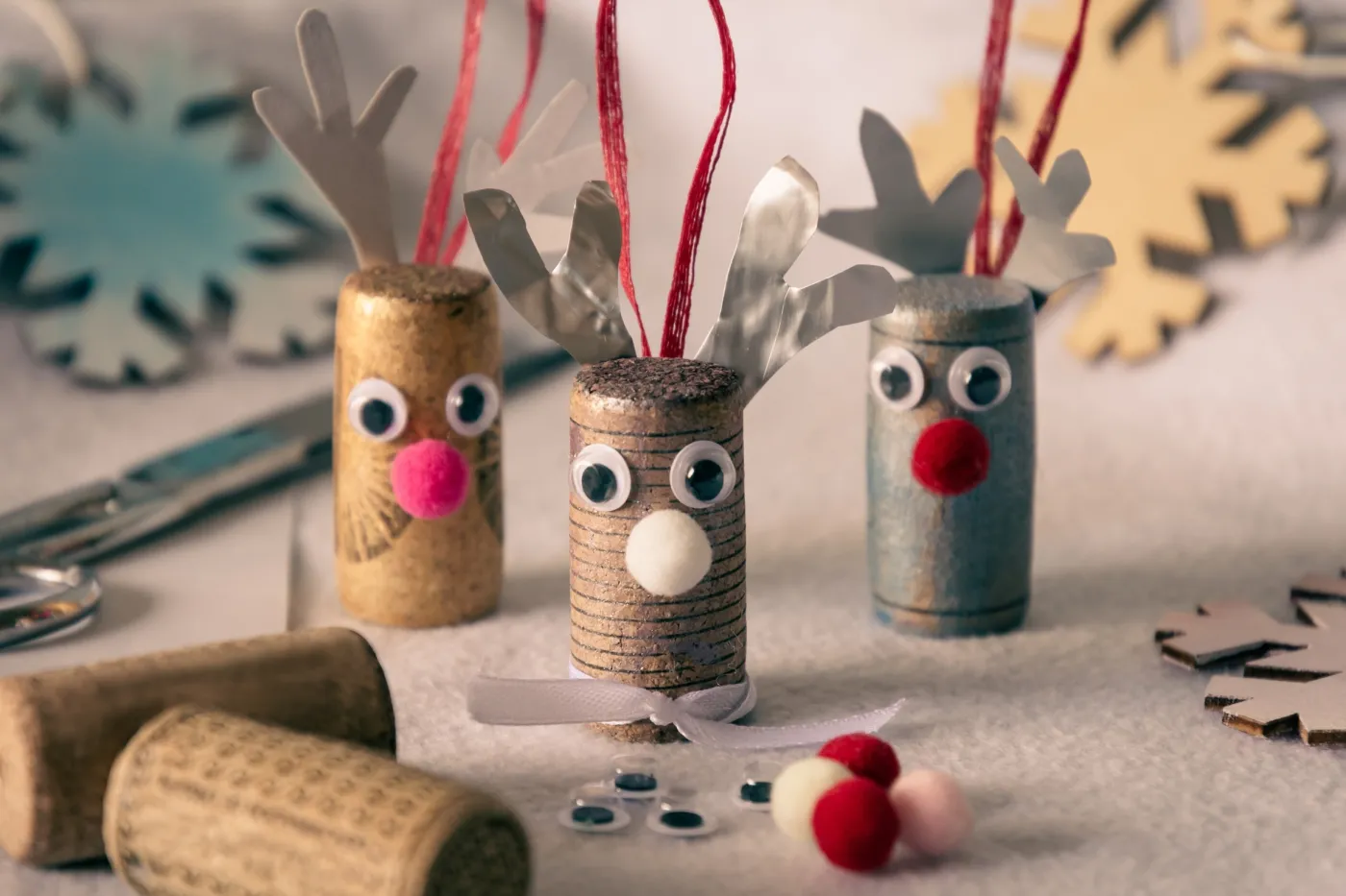 Ozdoby świąteczne DIY dla dzieci. Pomysły na proste ozdoby, które można wykonać samodzielnie