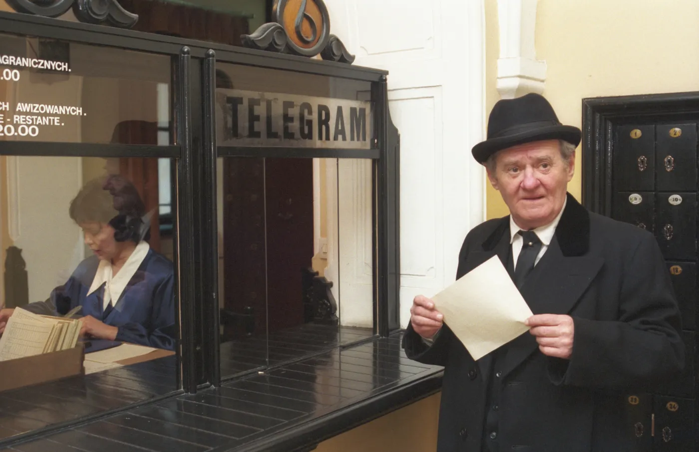 Był genialnym Rzeckim w "Lalce". Krążą legendy o tym, co powiedział w "Misiu z okienka"