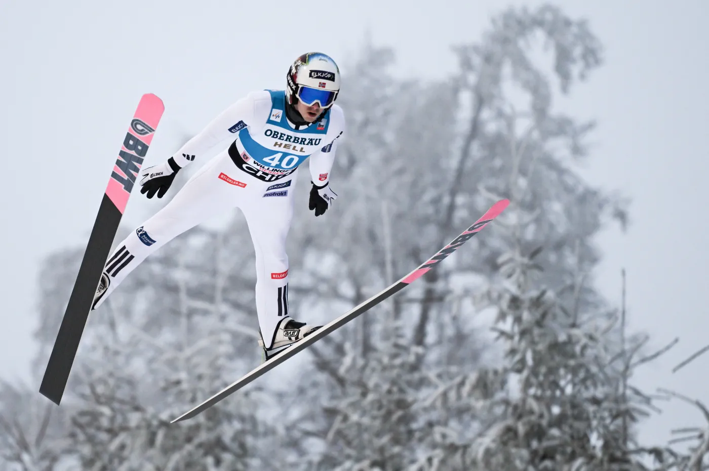 Norwescy skoczkowie okradzeni w Niemczech. Złodzieje zabrali kaski, gogle, kurtki i rękawice