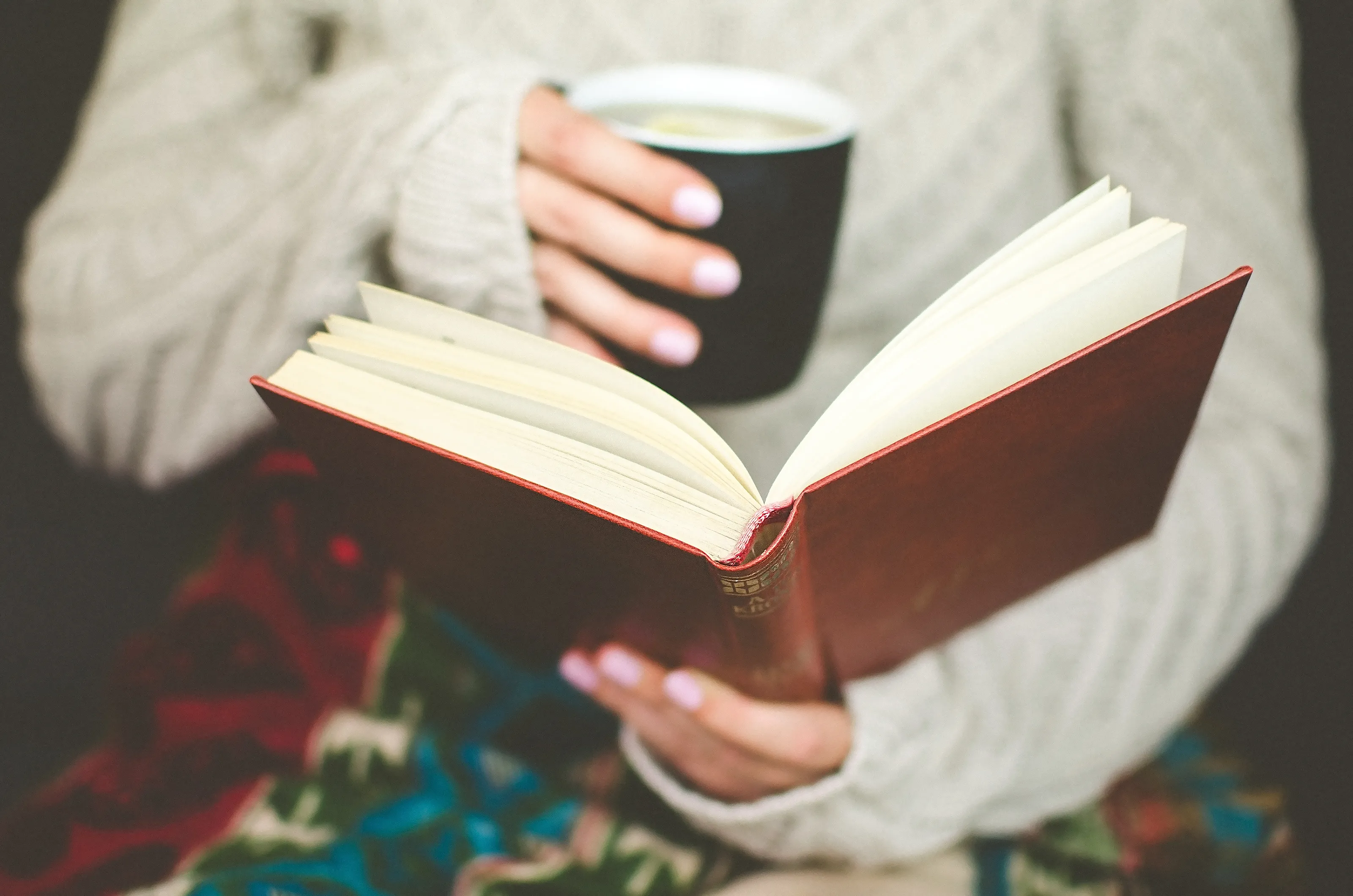 Trudny QUIZ z literatury. Uzupełnij tytuł znanego arcydzieła. Polegniesz na 3. pytaniu?