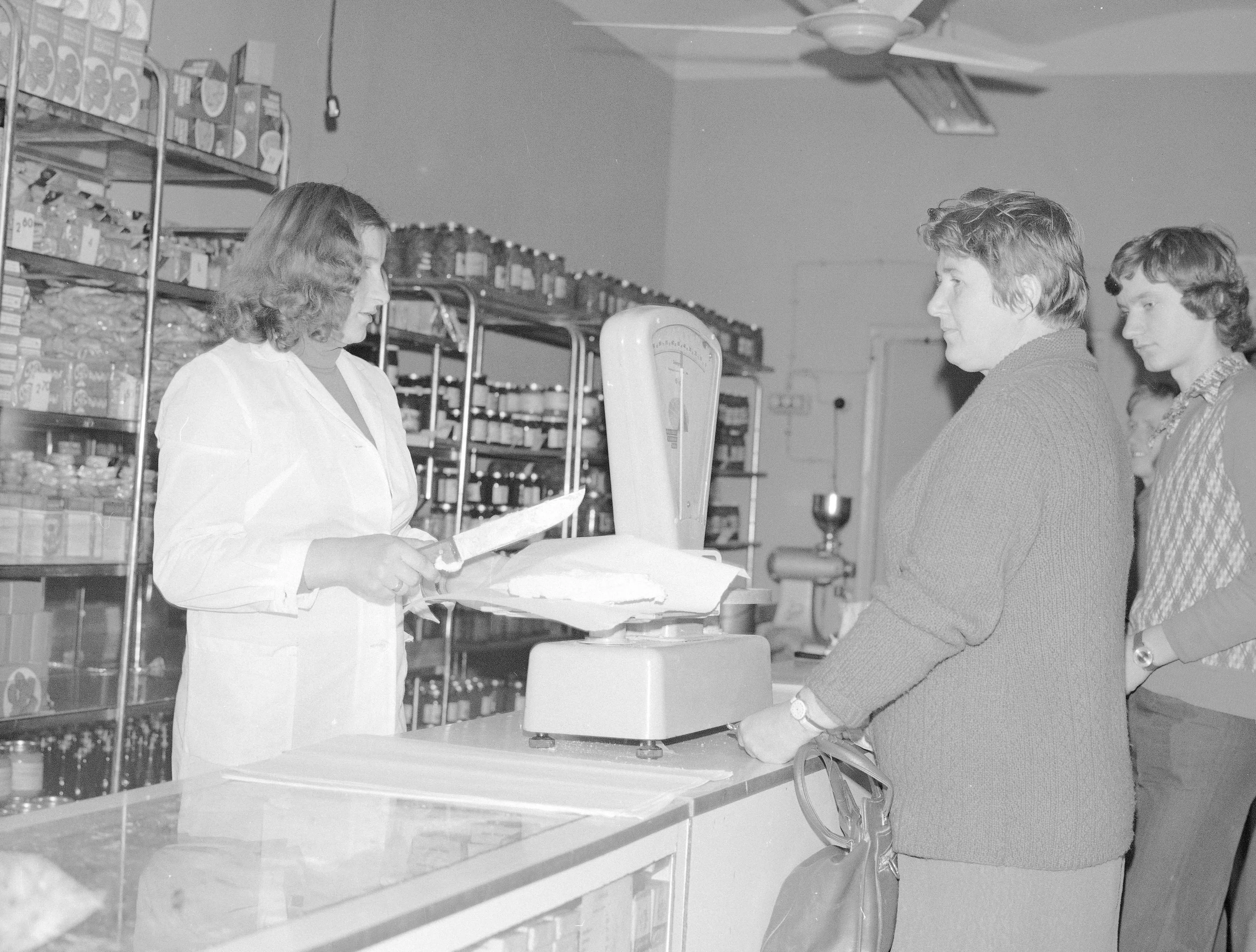 Szybki, ale nie taki łatwy QUIZ o życiu w PRL. Zdobędziesz 8/8? Kilka pytań to niezłe wyzwanie