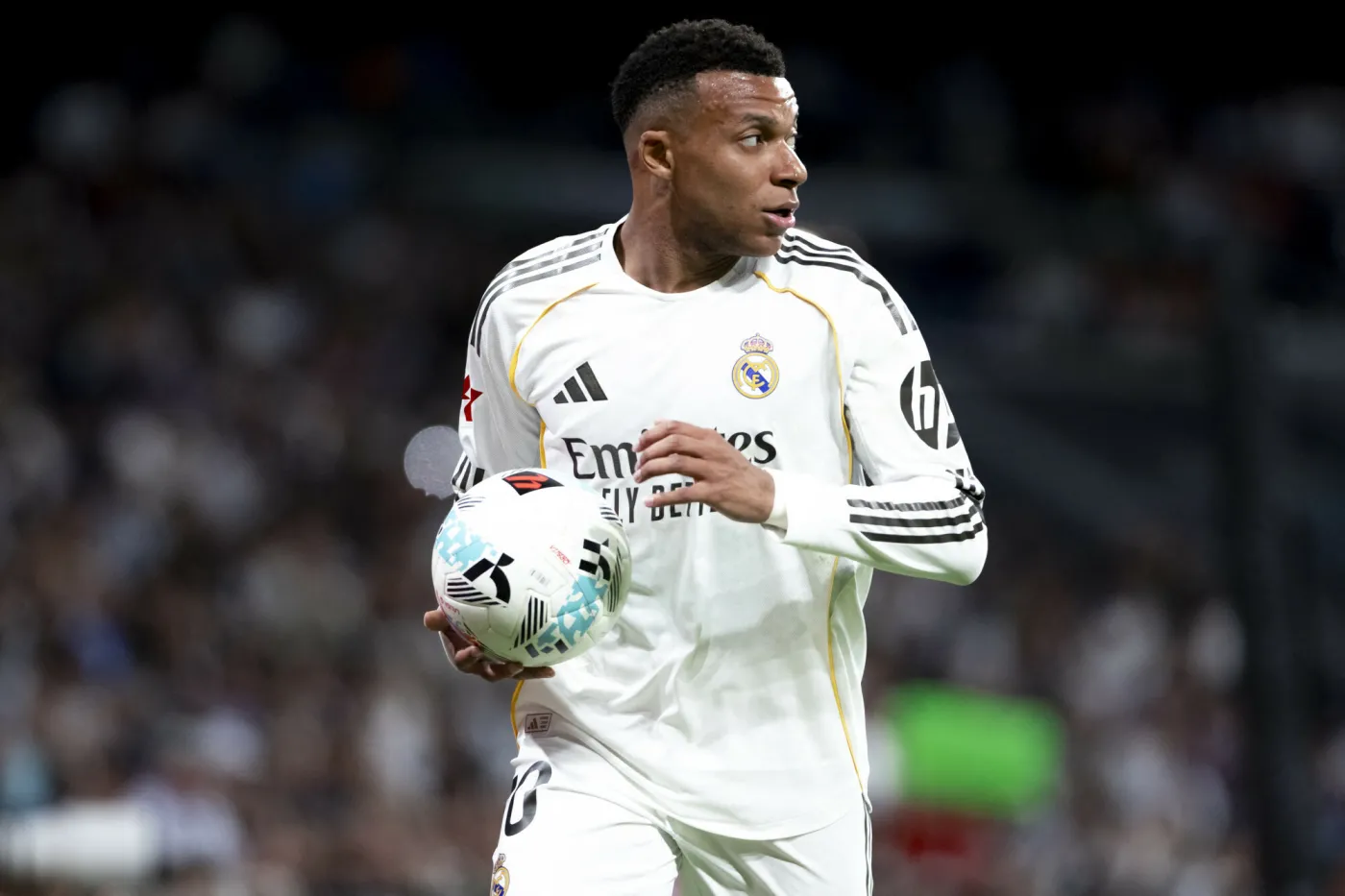 Kylian Mbappe podpadł kibicom Realu. Tuż przed El Clasico zrobił sobie wakacje