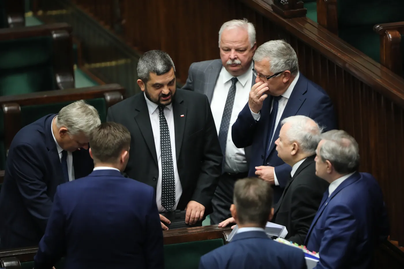 Władze PiS przywracają zawieszonych posłów. Krzysztof Sobolewski ogłosił decyzję partii