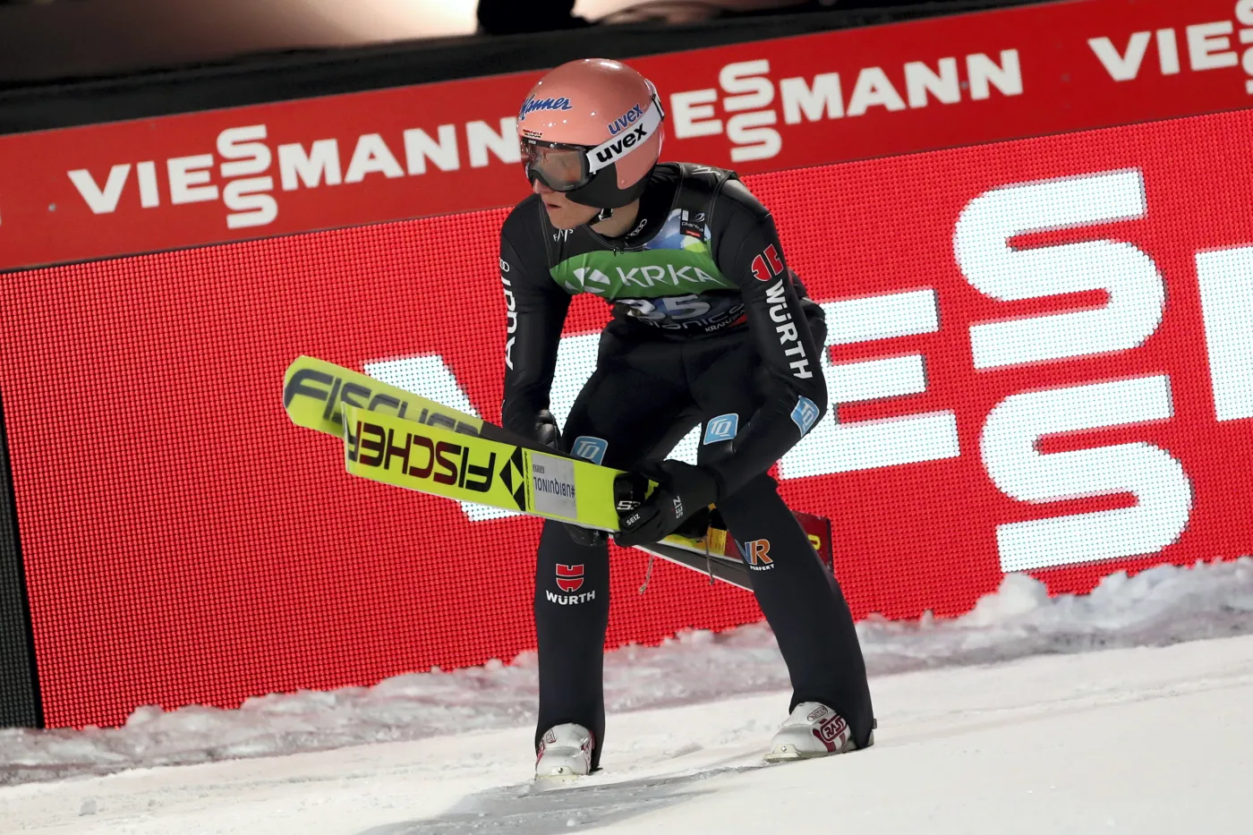 Karl Geiger najlepszym lotnikiem na świecie. Polacy bez medalu w Planicy