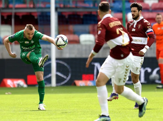 Górnik przespał pierwszą połowę. Warta w Zabrzu zgarnęła trzy punkty