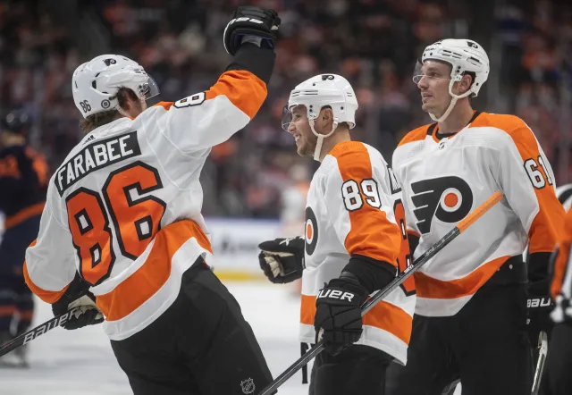 NHL. Flyers rozbili Devils. Siódmy hat-trick Atkinsona w karierze