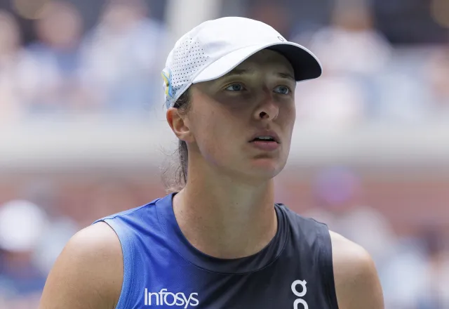 Iga Świątek wyjaśniła, dlaczego z jej stroju zniknęła ukraińska wstążka