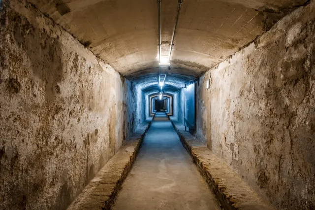 Schrony w polskich szkołach? Pierwsze inwestycje ruszają w tym roku