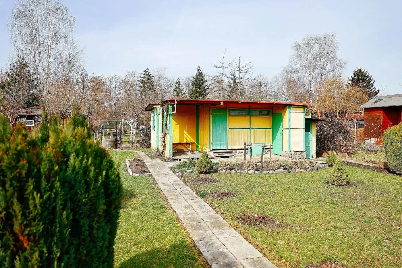 Tysiące Polaków stracą ROD na rzecz państwa? Czarne chmury nad działkowcami