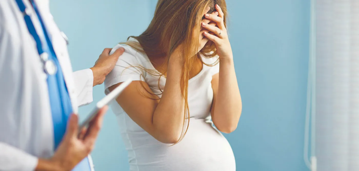 Koniec z biurokratycznym koszmarem po stracie dziecka! Będą dwa rozporządzenia. Co się zmieni dla cierpiących rodziców?