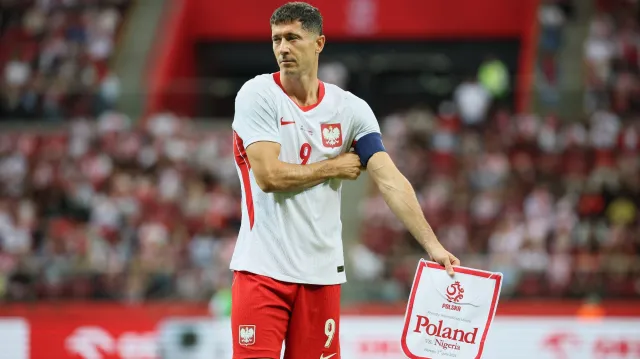 Lewandowski uciekł przed dziennikarzami. Czy to był jego ostatni mecz w reprezentacji?