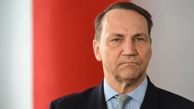 Sikorski chciał się podpiąć pod sukces Chwalińskiej. Dostał ripostę od trenera Świątek