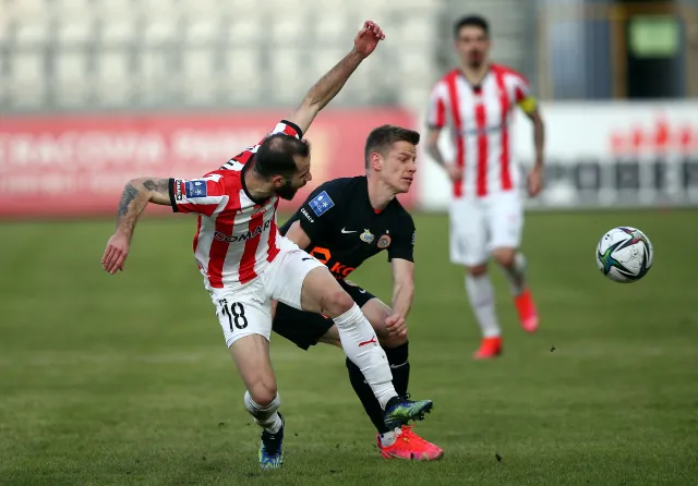 Cracovia nadal bez zwycięstwa. Kapitalny gol Patryka Szysza