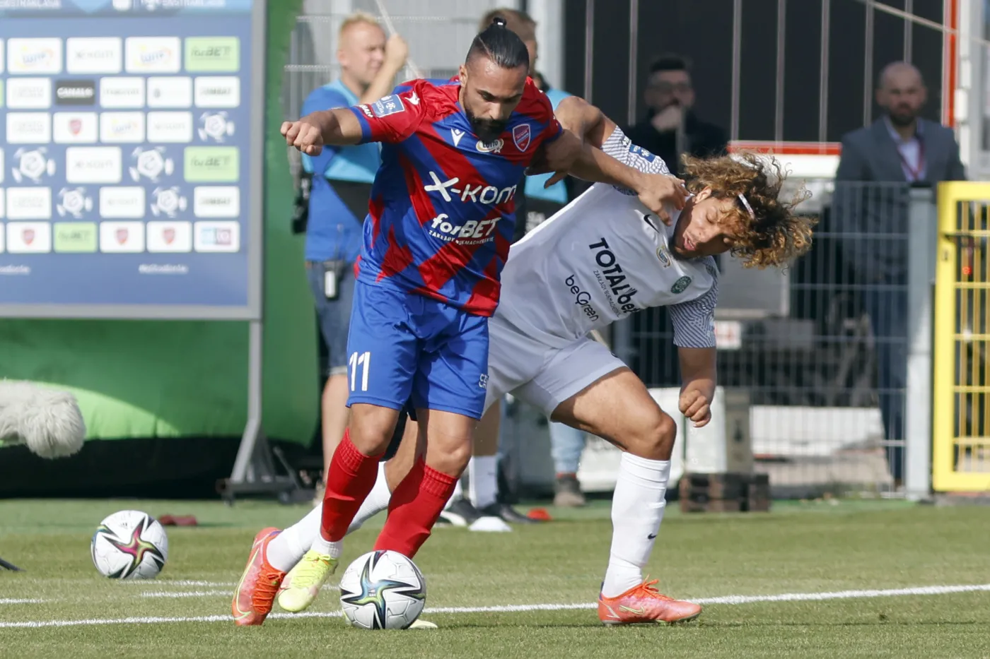 Pewna wygrana Rakowa. Piłkarze Warty byli tłem [WIDEO]