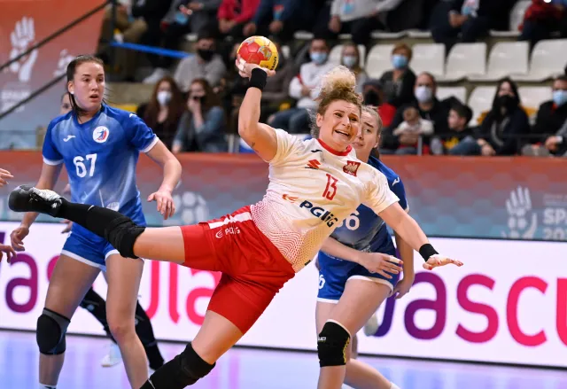 MŚ piłkarek ręcznych. Polki były skazane na porażkę, ale przegrały tylko trzema bramkami