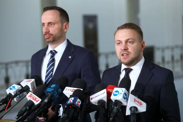 Ziobryści chcą wyjścia Polski z unijnej polityki klimatycznej. Jest specjalna uchwała