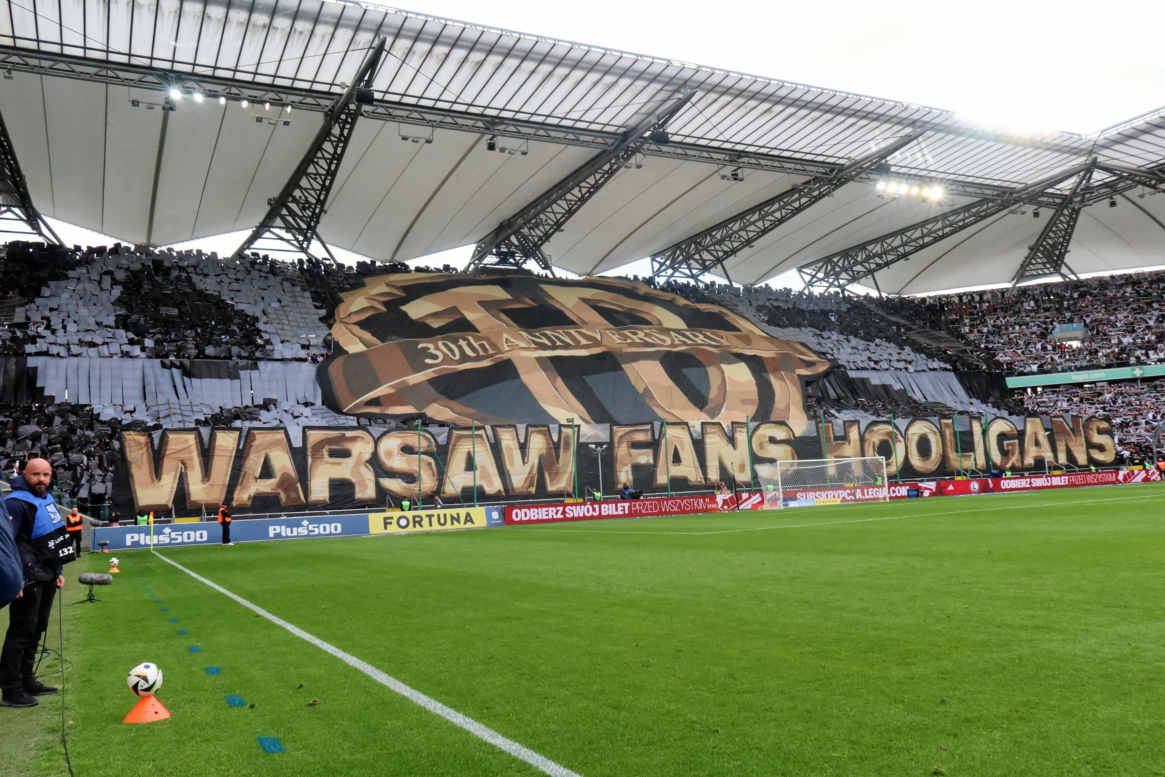Najbardziej znany kibic w Polsce dostał zakaz stadionowy. 