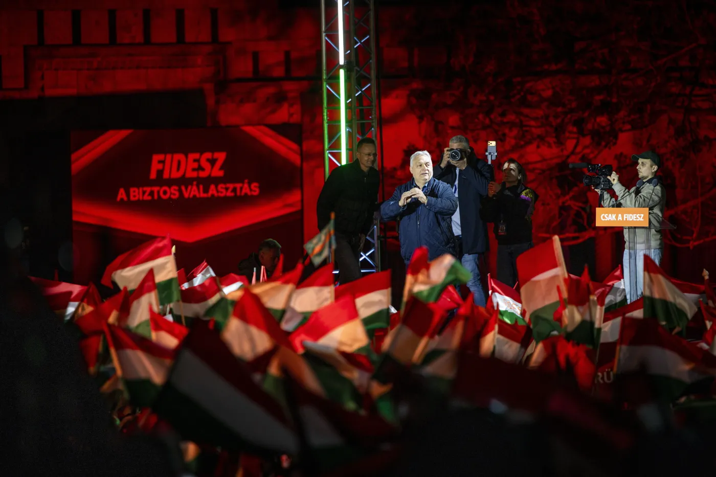 WYBORY NA WĘGRZECH. Orban odda władzę? Powiedział, co zrobi, jeśli wygra Magyar i jego TISZA