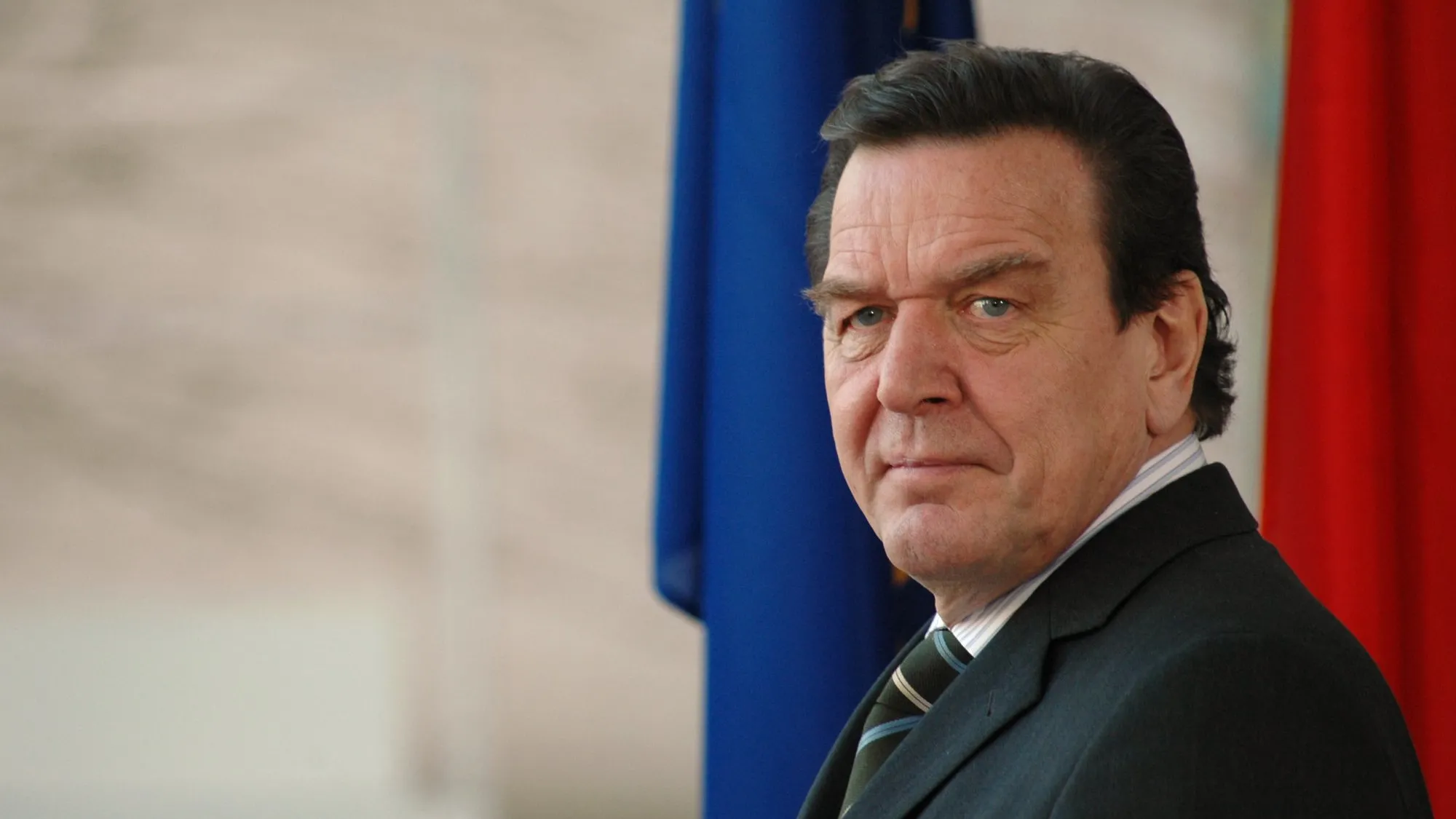 Niemcy flirtują z Rosją. Schroeder w Moskwie. AfD chce uruchomienia gazociągów Nord Streamm