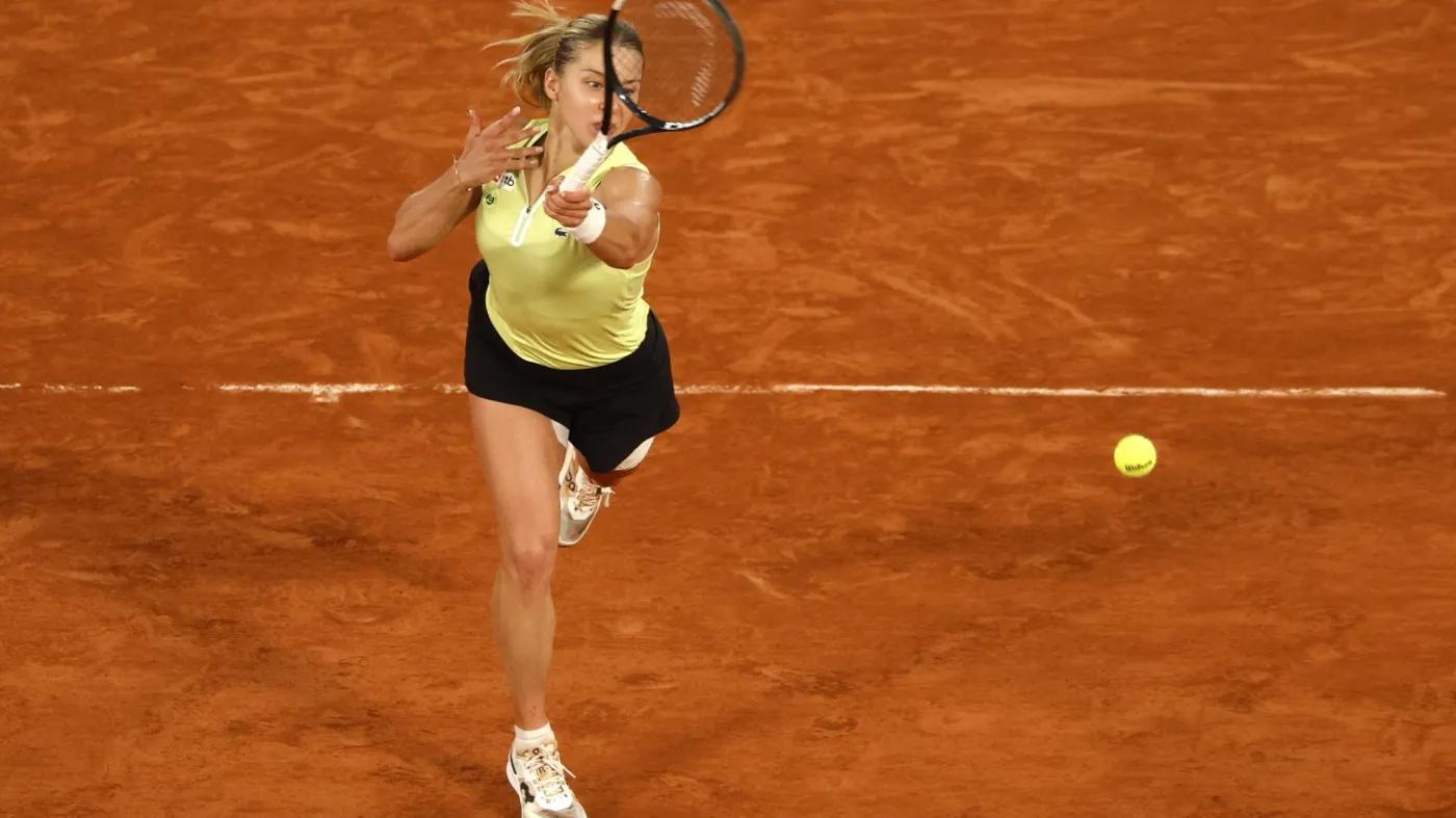Chwalińska koszmarem rosyjskich tenisistek. W finale French Open zagra z pupilką Putina
