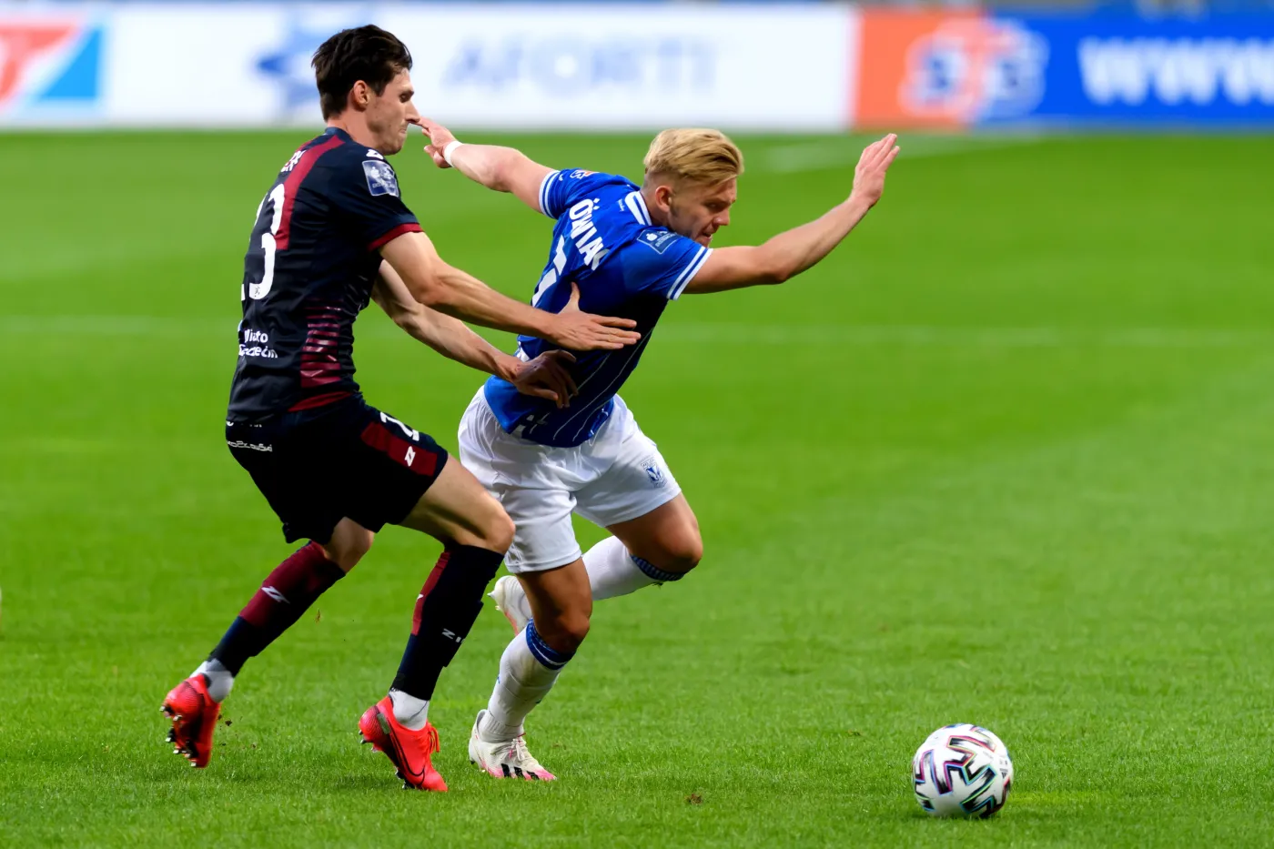 Pogoń zderzyła się z poznańską "lokomotywą". Górnik zatrzymał Piasta [WYNIKI i TABELA]