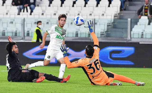 Juventus znów zawiódł. Zabójcza kontra Sassuolo [WIDEO]