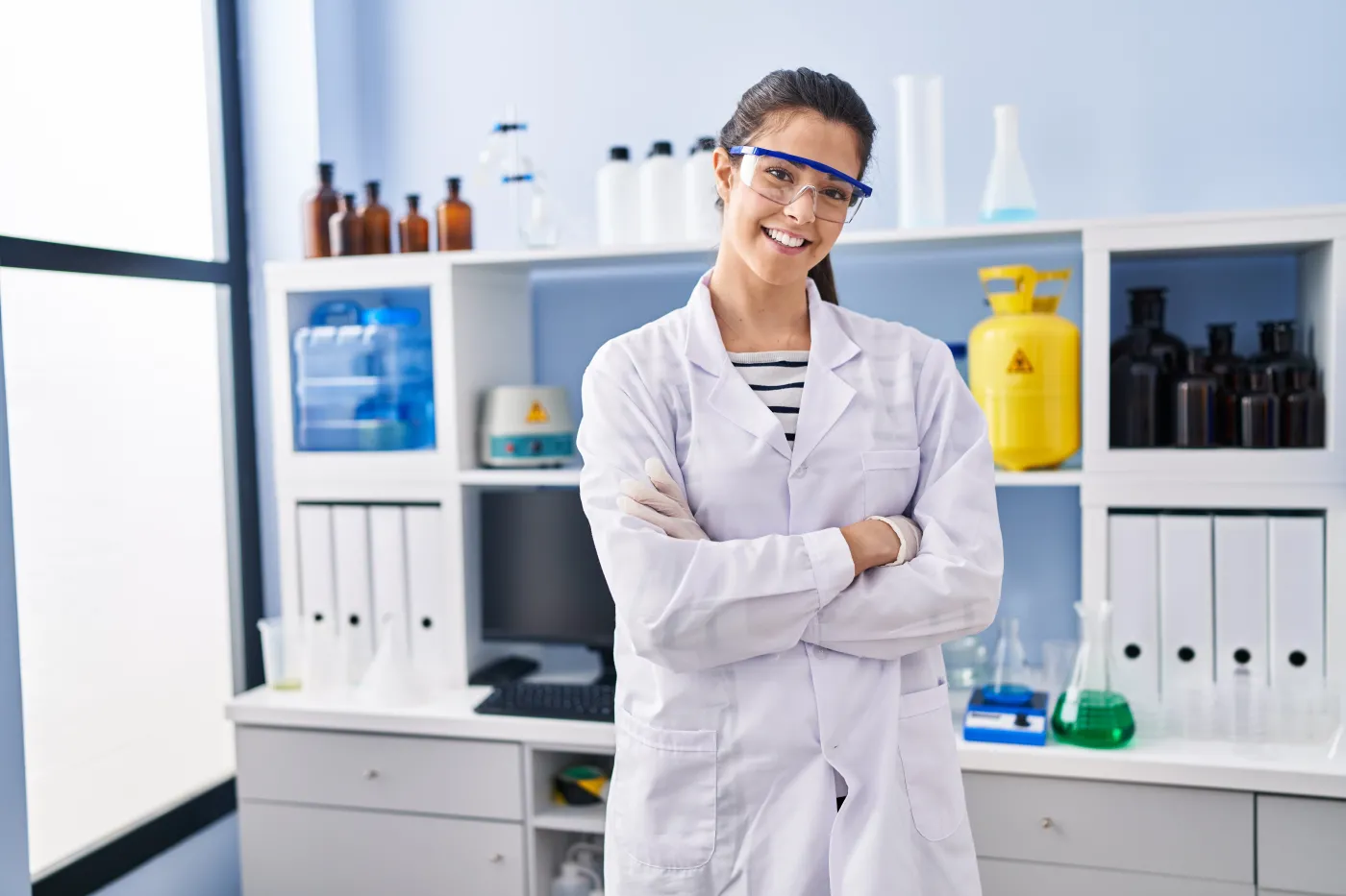 naukowiec kobieta naukowiec naukowczyni nauka 