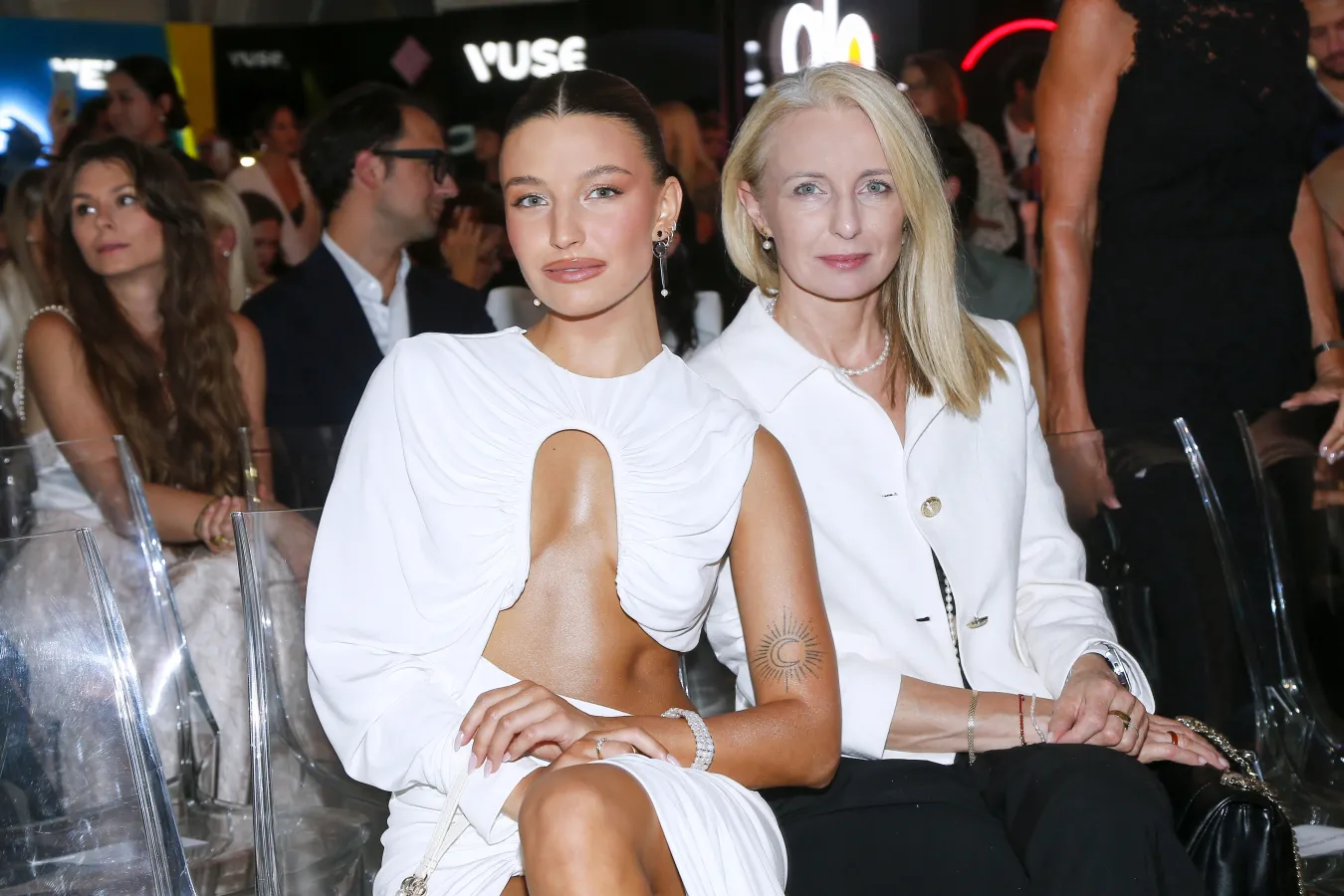 Julia Wieniawa zdradziła jak dba o sylwetkę. Internauci bezlitośni. "Inni jeszcze pracują"