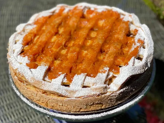 Szarlotka z kratką. Przepis z dawnych lat od Ewy Wachowicz