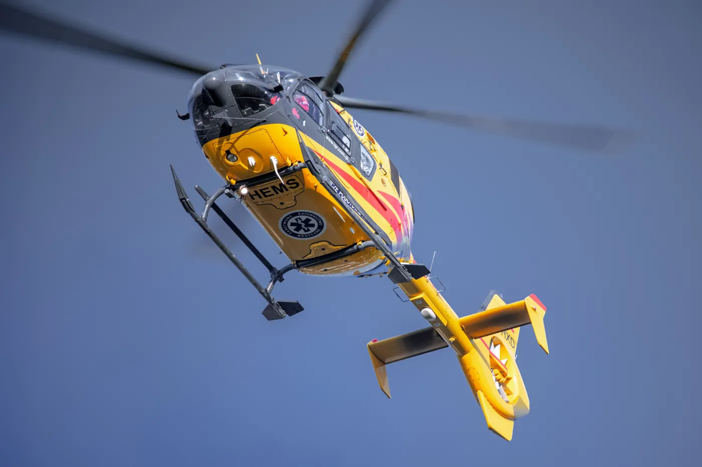 Tragiczny wypadek w Warszawie. Zginął ojciec z synem, kierowca uciekł