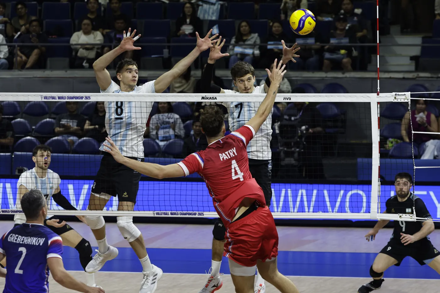 Wielka sensacja na mistrzostwach świata siatkarzy. Mistrzowie olimpijscy i faworyci do złota za burtą