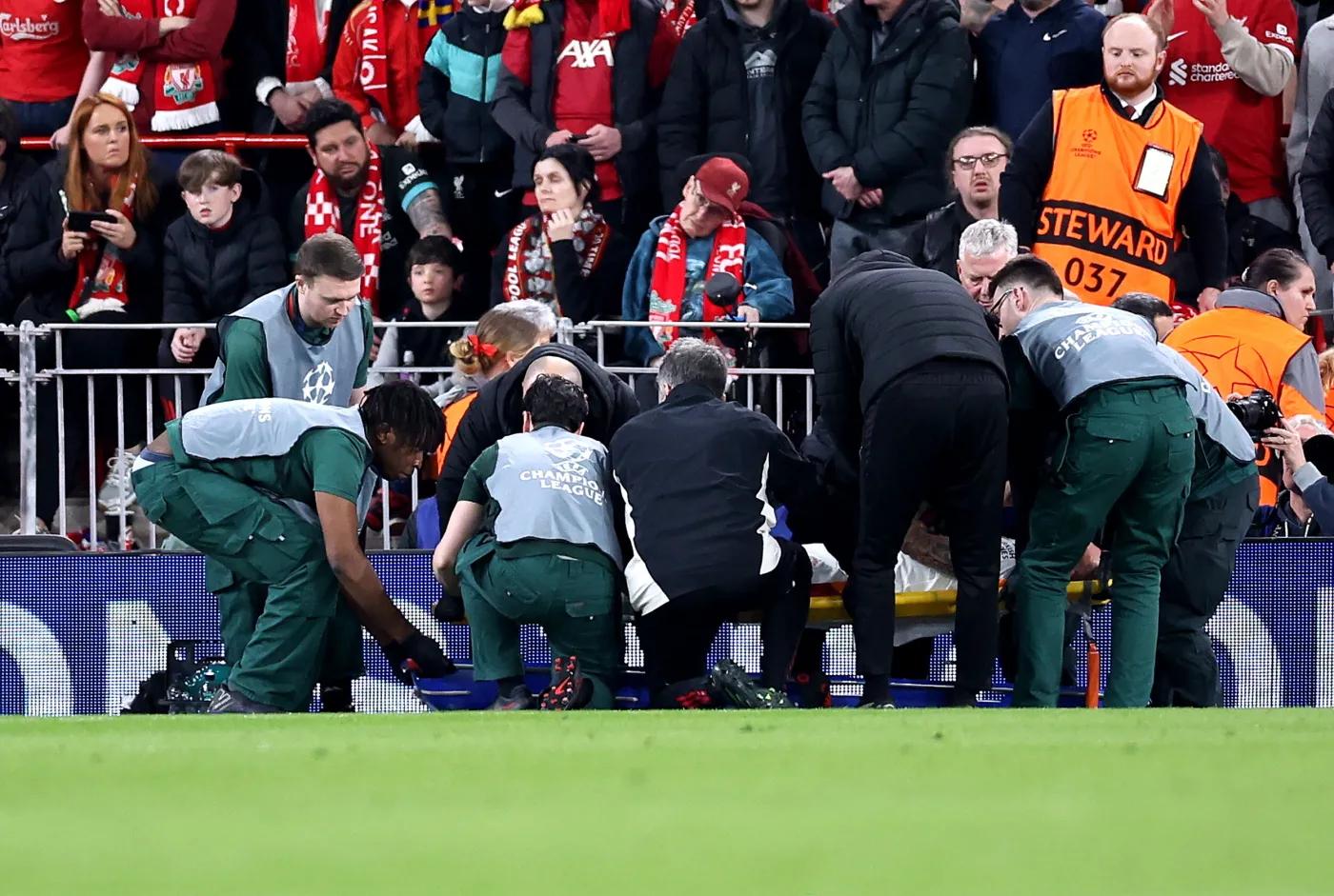 Wielki dramat piłkarza Galatasaray. W meczu z Liverpoolem stracił kawałek palca i grozi mu amputacja