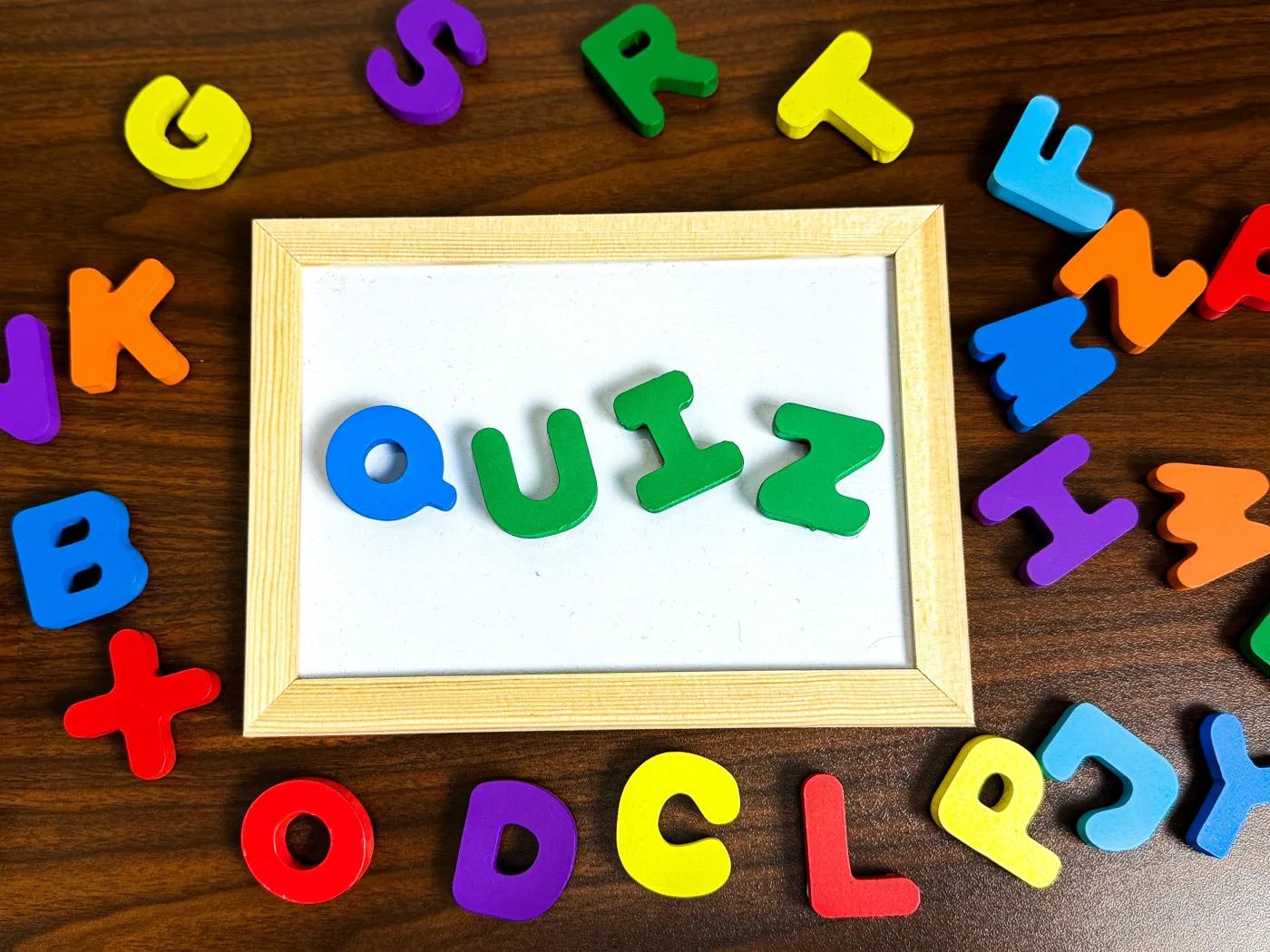 Quiz. W czasach PRL to była modna gra. Dla żyjących w tamtych czasach 10/10 nie powinno być problemem