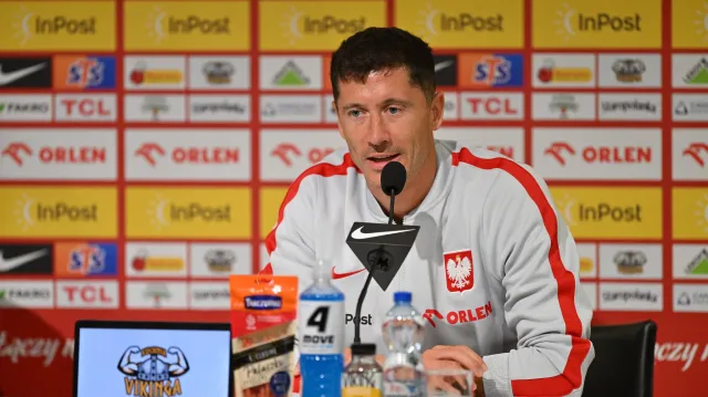 Lewandowski zameldował się na zgrupowaniu kadry i powiedział, kiedy zakończy reprezentacyjną karierę