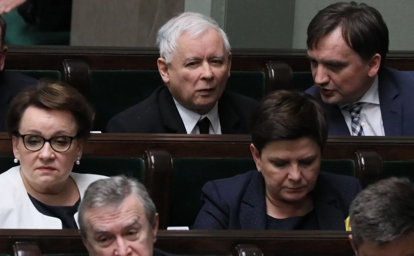 Prezes PiS odpowiedział atomową wojną. Prezydent może chcieć się wtrącić [OPINIA]