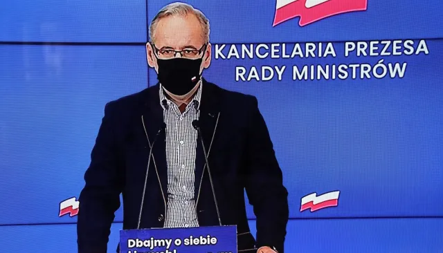 Tymczasowe szpitale, prywatne lecznictwo, medycy z zagranicy i żołnierze wesprą walkę z COVID-19