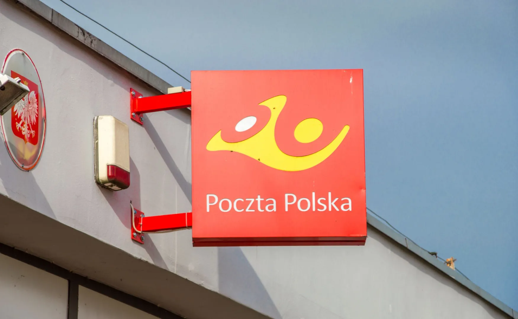 Poczta Polska will pay out outstanding bonuses and awards. Thousands of employees will get money