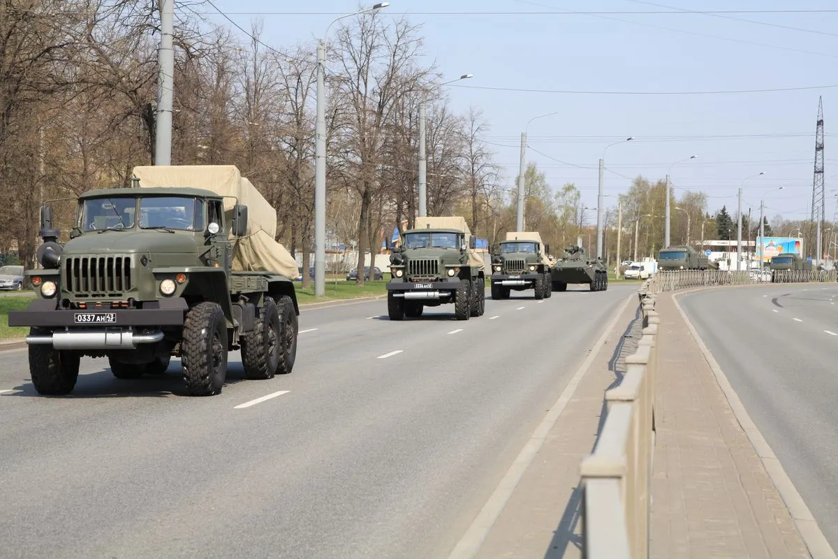 Kanał Biełaruskij Hajun: Rosyjskie Iskandery i wyrzutnie Grad znalazły się 40 km od granic Ukrainy