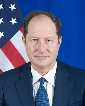 Ludzie Impact: Mark Brzezinski