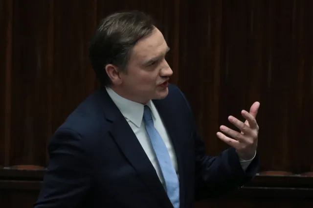 Ziobro: Pieniądze z KPO należą się Polsce jak kość psu, jesteśmy żyrantem kredytu