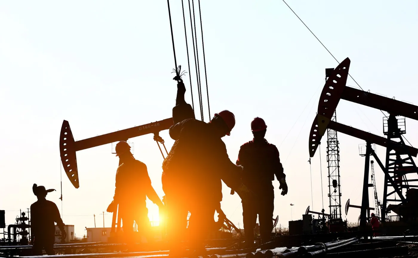 Zyski koncernów naftowych zagrożone podatkiem