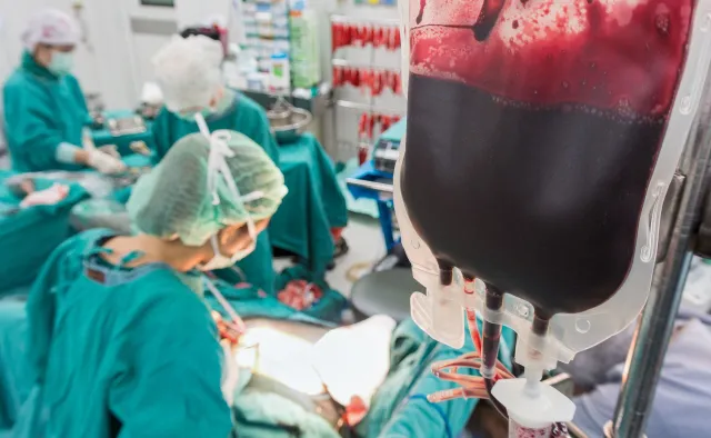 Przełom w medycynie. Naukowcy zmienili grupę krwi nerki przeznaczonej do przeszczepu