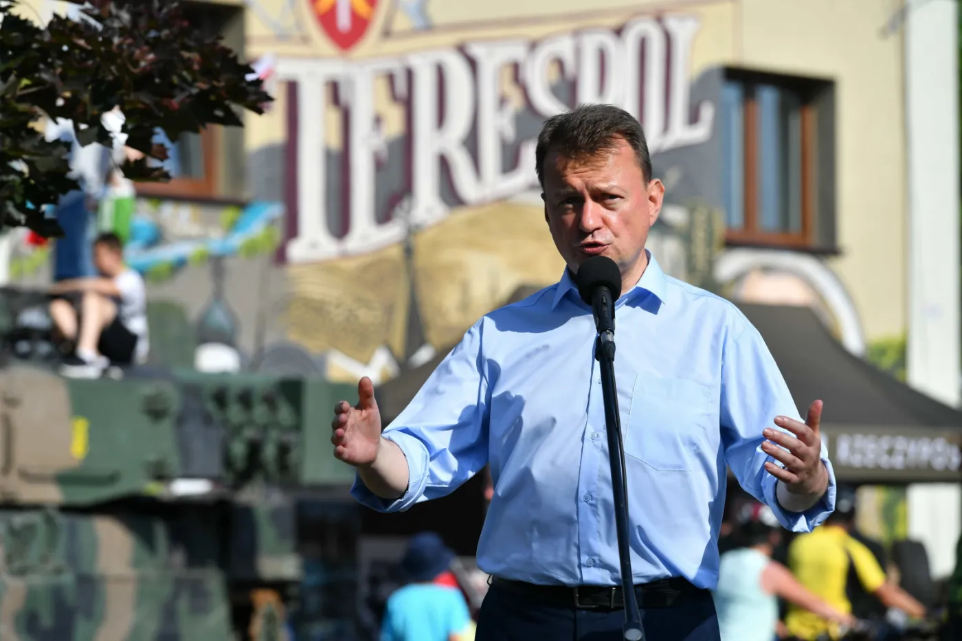 Błaszczak: W piątek podpisujemy umowy na koreańskie czołgi i armatohaubice