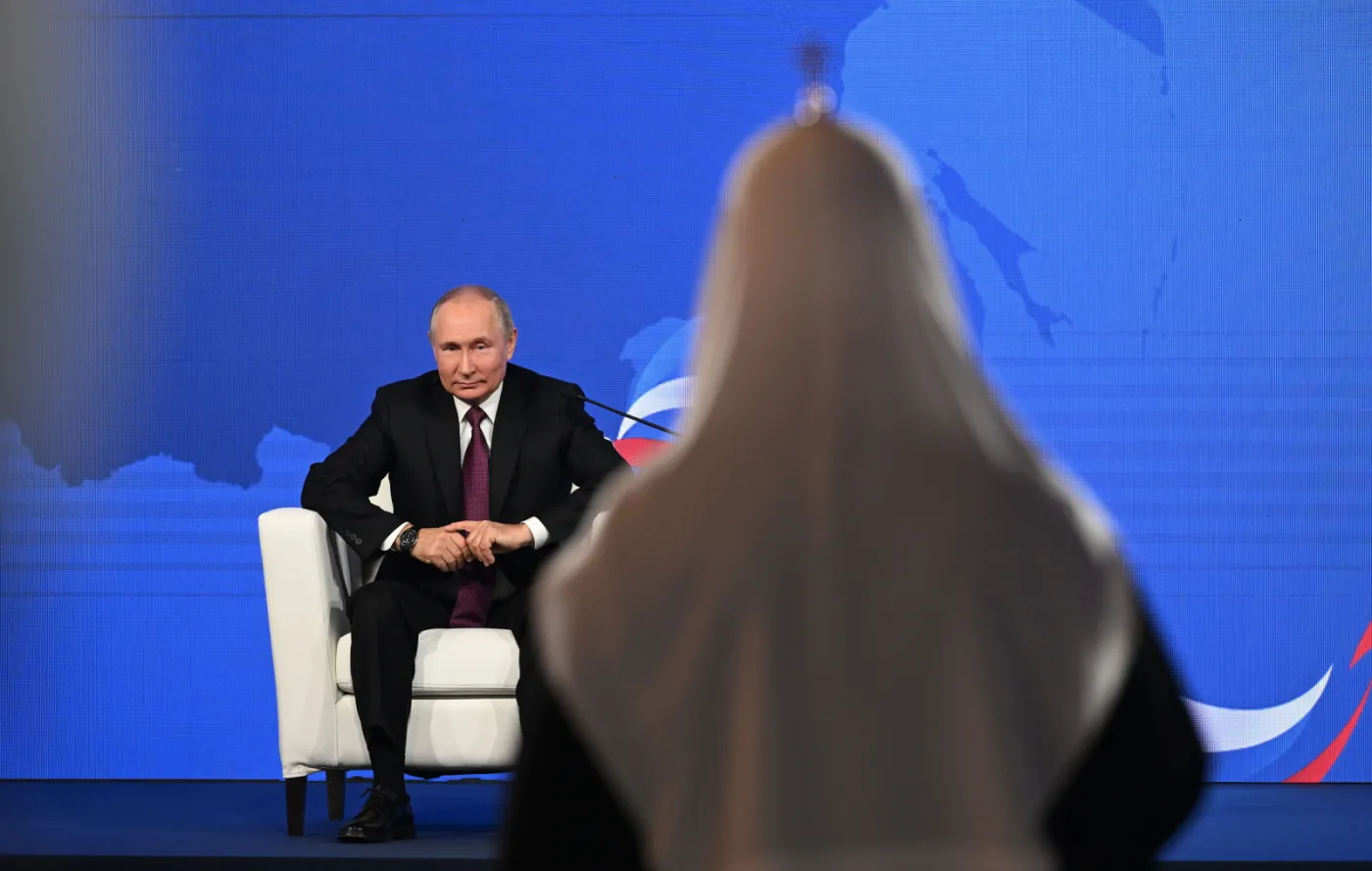 "The Mail on Sunday": Putin w rozmowie z Macronem zrobił aluzję do Hiroszimy i Nagasaki
