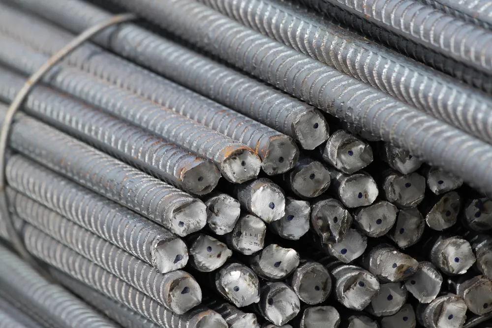 Nieruchomości napędzają ceny stali. W kwartał pręty podrożały o ponad 10 proc.