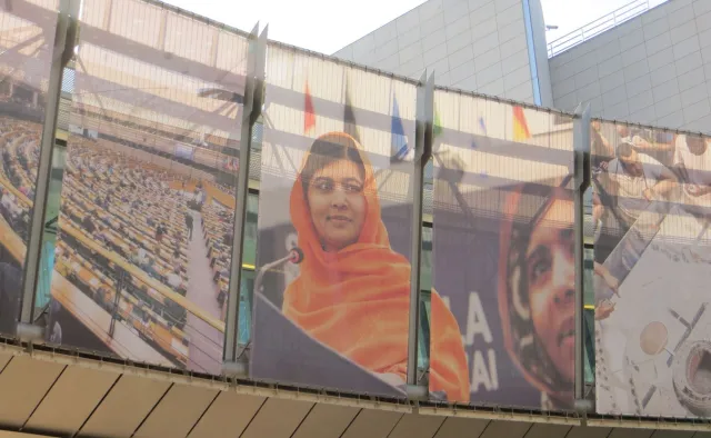 Yousafzai: zmiany klimatyczne uniemożliwią naukę czterem milionom dziewcząt