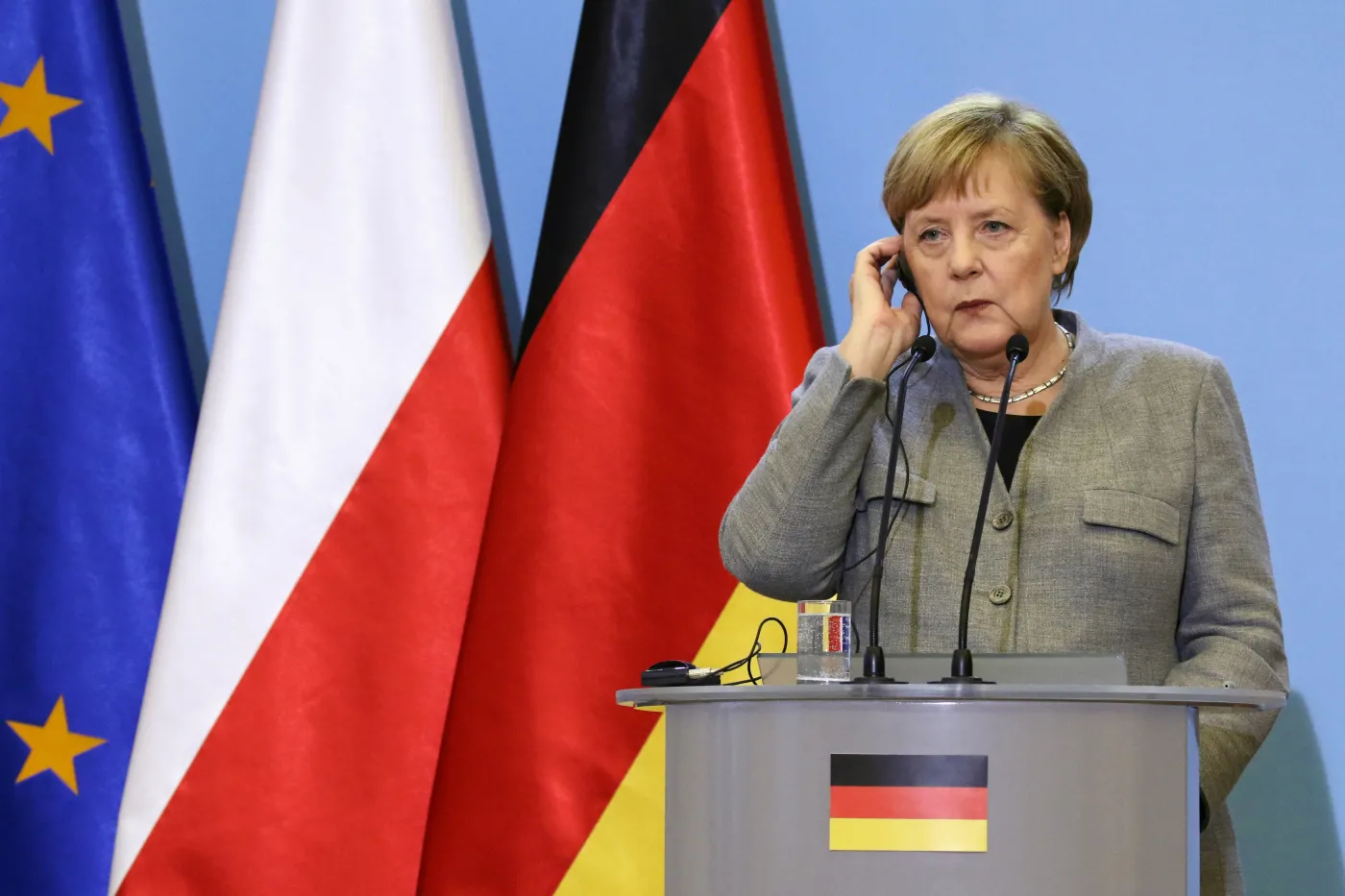 Merkel: Lekarze z OIOM-ów wysyłają jedno wołanie o pomoc za drugim